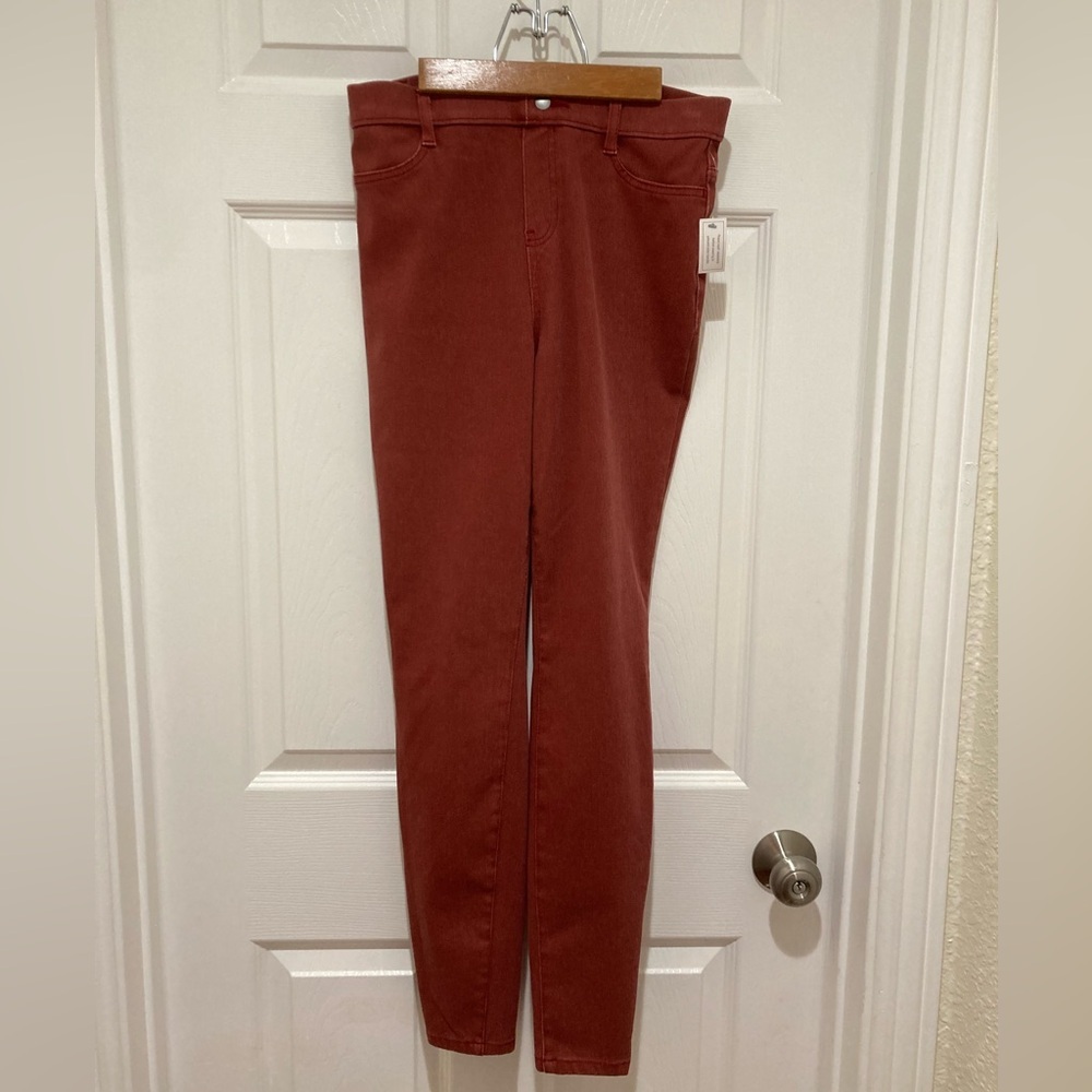 NWT Time and Tru size S 4-6 High-Rise Stretch‎ Fitted Women's Rust Jeans